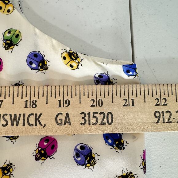 Ann May 100% Silk Ladybug Print Tank Shell Sz L White Multi Novelty Fun Colorful - Picture 7 of 9